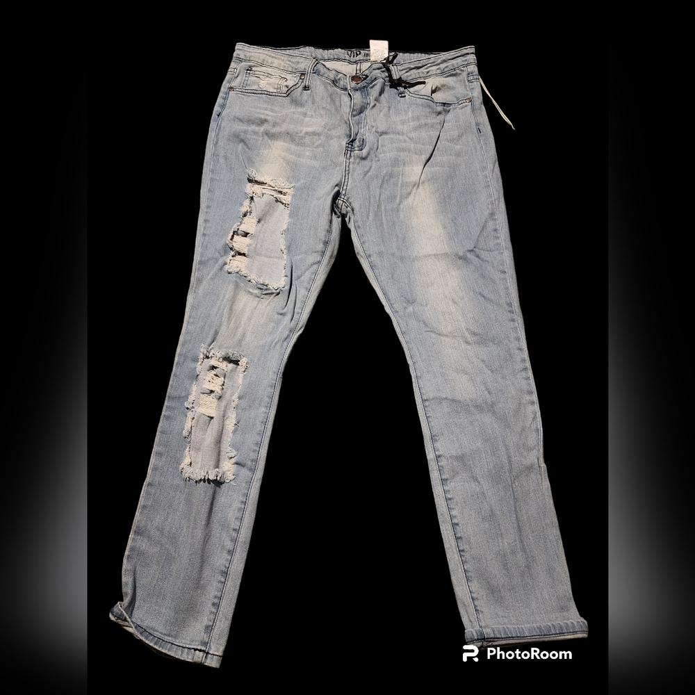 Destructed VIP jeans NWT size 17/18